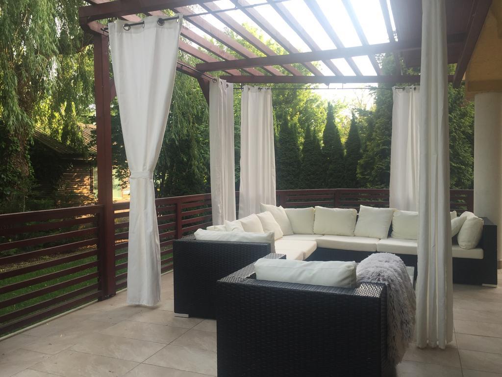 Villa - Zmrd Zamardi Luaran gambar