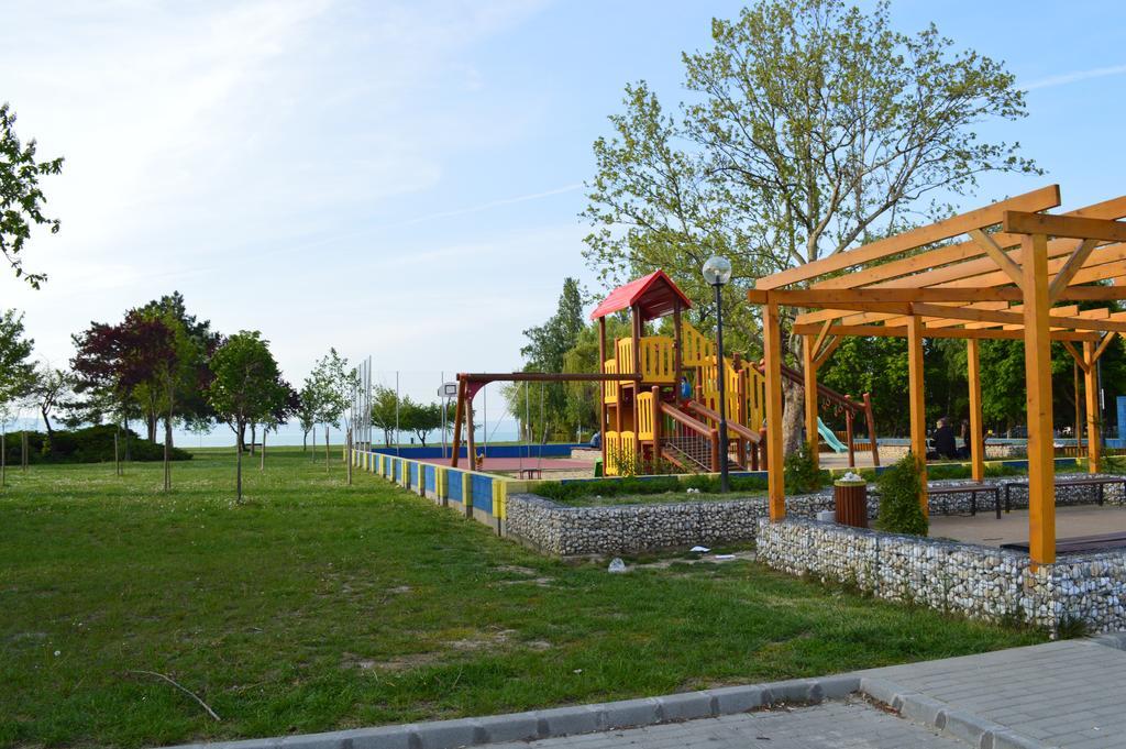 Villa - Zmrd Zamardi Luaran gambar
